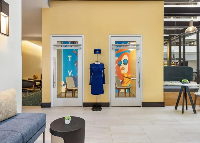 Sheraton Chicago O'hare Hotel 4*