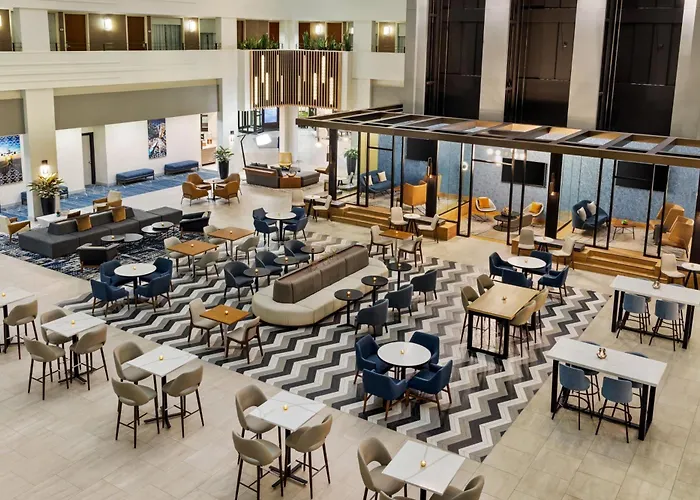 Sheraton Chicago O'hare 4*