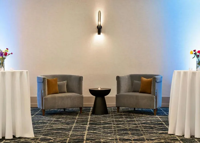 Sheraton Chicago O'hare Hotel 4*